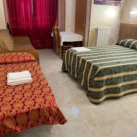 בית הארחה Termini Relex House 2*